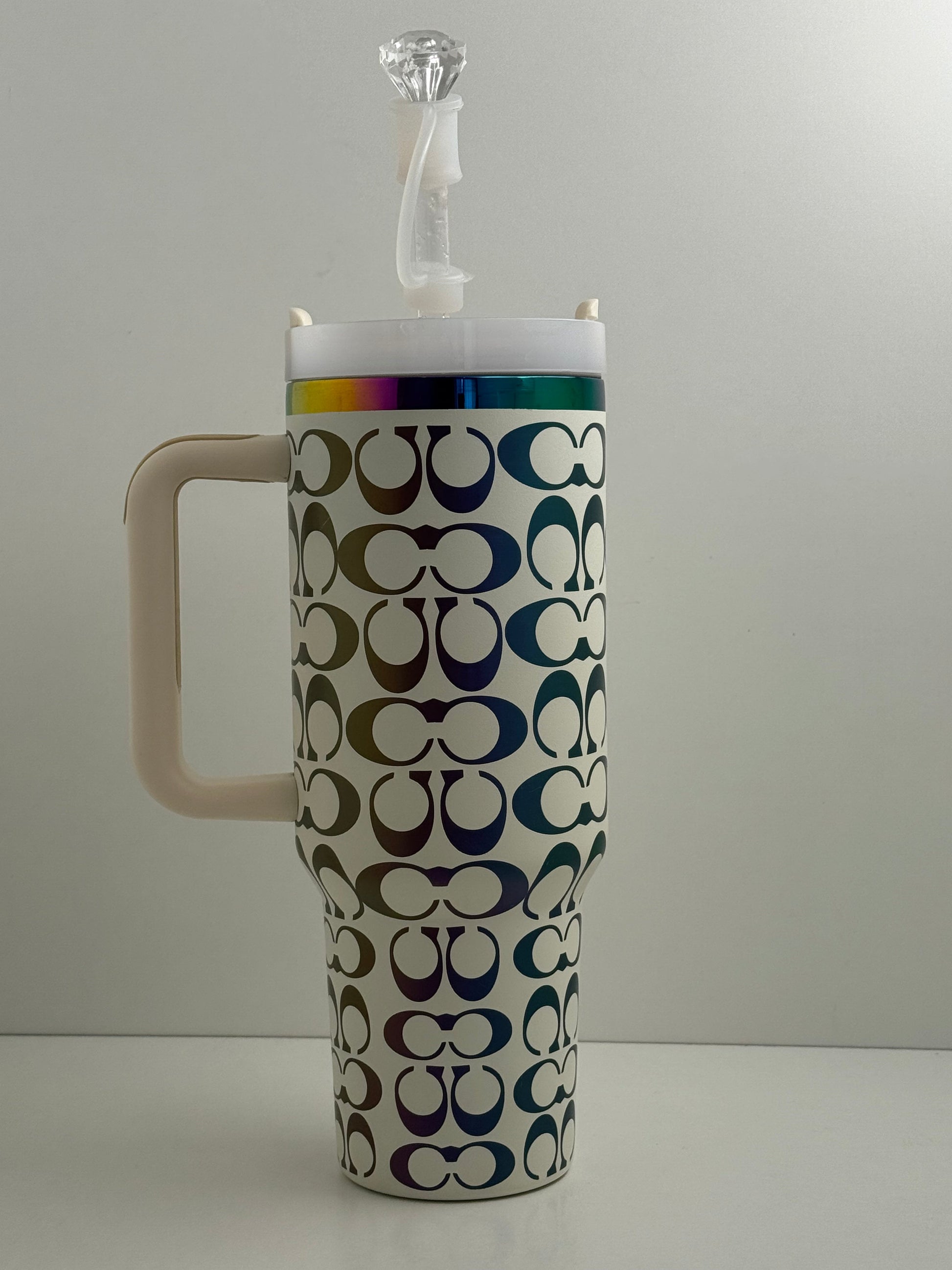 1,18 l Edelstahl Thermobecher mit holografischem Monogramm – Weiß